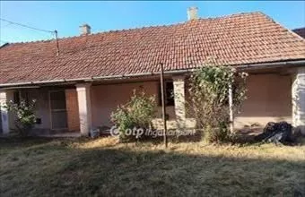 Eladó Jászberényi családi ház hirdetés (66919643) Eladó Jászberényi családi ház hirdetés (66919643)