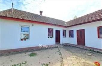 Eladó Törteli családi ház hirdetés (36387239)