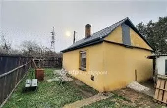 Eladó Szolnoki családi ház hirdetés (57336774) Eladó Szolnoki családi ház hirdetés (57336774)