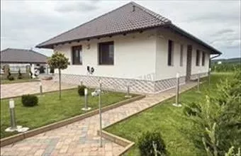 Eladó Vácrátóti családi ház hirdetés (92295943) Eladó Vácrátóti családi ház hirdetés (92295943)