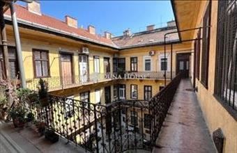 Eladó Budapest VII. kerületi tégla lakás hirdetés (93424769)