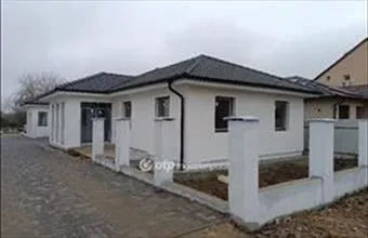 Eladó Nyíregyházai ikerház hirdetés (88435779)