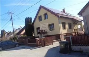 Eladó Körmendi családi ház hirdetés (37472492) Eladó Körmendi családi ház hirdetés (37472492)