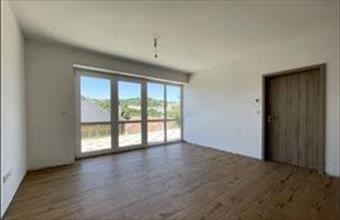 Eladó Szekszárdi egyéb lakás hirdetés (86345372)