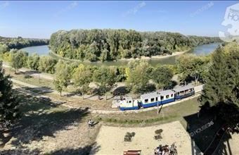 Eladó Tiszakécskei családi ház hirdetés (99335394)