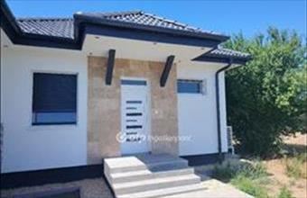 Eladó Velencei ikerház hirdetés (67487362)