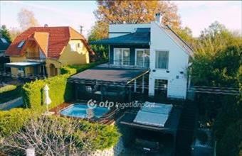 Eladó Balatonfűzfői családi ház hirdetés (26548749)