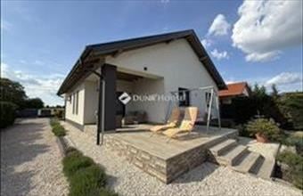 Eladó Péteri családi ház hirdetés (49271348)