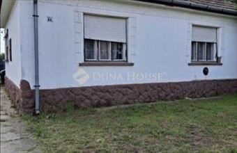 Eladó Tápiószecsői családi ház hirdetés (24342846)