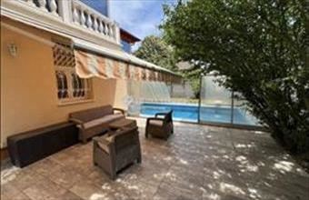 Eladó Budapest XV. kerületi családi ház hirdetés (94881553)