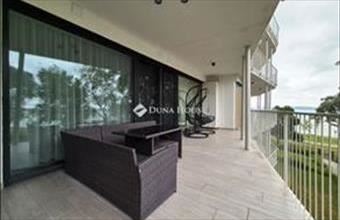 Eladó Siófoki tégla lakás hirdetés (33449434)