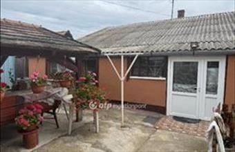 Eladó Szalkszentmártoni sorház hirdetés (92744144)