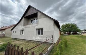 Eladó Forráskúti családi ház hirdetés (65414353)