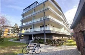 Eladó Siófoki tégla lakás hirdetés (23457632)