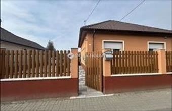 Eladó Vecsési családi ház hirdetés (95129692)