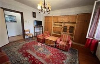 Eladó Nagybajcsi családi ház hirdetés (99925347)