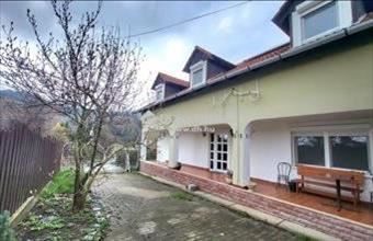 Eladó Budapest III. kerületi családi ház hirdetés (49557962)