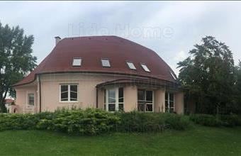 Eladó Mosonmagyaróvári családi ház hirdetés (77737629)