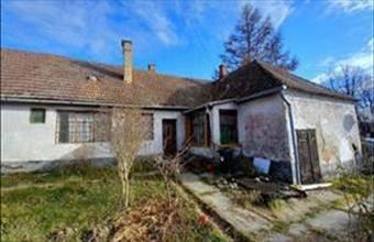 Eladó Kajárpéci családi ház hirdetés (43624573)