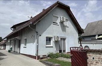 Eladó Balatonberényi családi ház hirdetés (37973853)