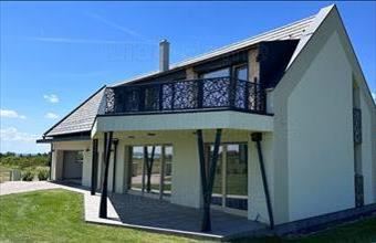 Eladó Cserszegtomaji családi ház hirdetés (42739337)