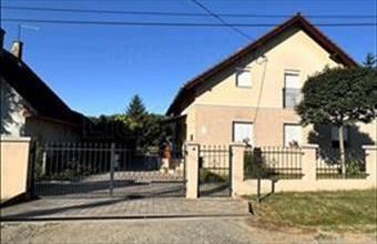 Eladó Balatonendrédi családi ház hirdetés (34862537)