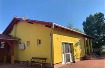 Eladó Balatonszabadi családi ház hirdetés (99413343)