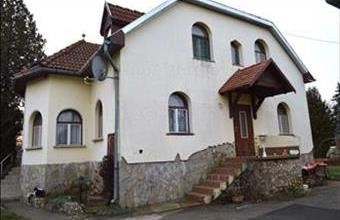 Eladó Balatonendrédi családi ház hirdetés (53735787)