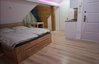 Eladó Siófoki üzlethelyiség üzletházban hirdetés (73484286)