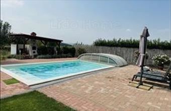 Eladó Magyaralmási családi ház hirdetés (37384421)