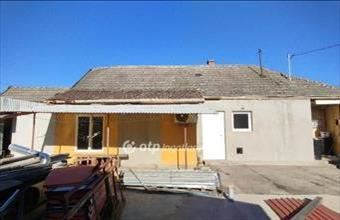 Eladó Jászberényi családi ház hirdetés (92438244)