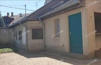 Eladó Kecskeméti családi ház hirdetés (99733934)