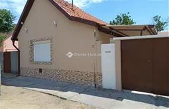 Eladó Jászberényi családi ház hirdetés (44393538)