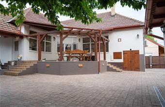 Eladó Ceglédberceli családi ház hirdetés (73274195)