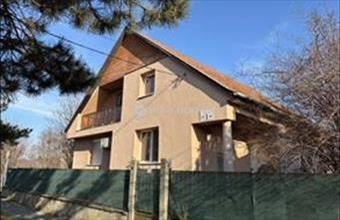 Eladó Nyergesújfalui családi ház hirdetés (72342855)