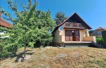 Eladó Ábrahámhegyi hétvégi ház hirdetés (56937497)