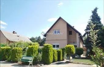 Eladó Velencei családi ház hirdetés (59984483)