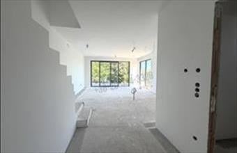 Eladó Budapest III. kerületi ikerház hirdetés (82285747)