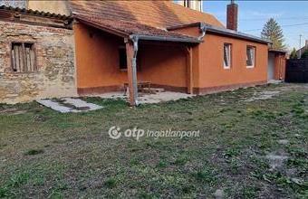 Eladó Kemenesmihályfai családi ház hirdetés (79437546)