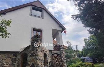 Eladó Badacsonytördemici családi ház hirdetés (43994354)