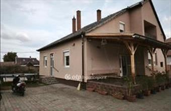 Eladó Baksi családi ház hirdetés (88395577)