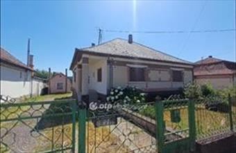 Eladó Szajlai családi ház hirdetés (14255624)