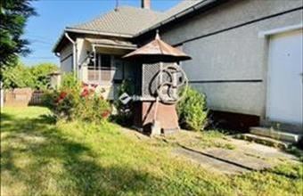 Eladó Szőcei családi ház hirdetés (24996699)