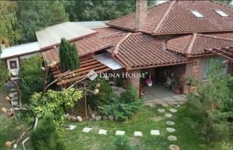 Eladó Szarvasi családi ház hirdetés (42494956)