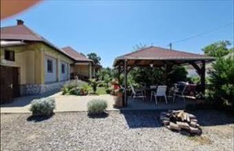 Eladó Poroszlói családi ház hirdetés (94934767)