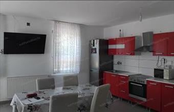 Eladó Jászfelsőszentgyörgyi családi ház hirdetés (88943493)