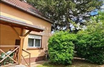 Eladó Váci családi ház hirdetés (81433397)