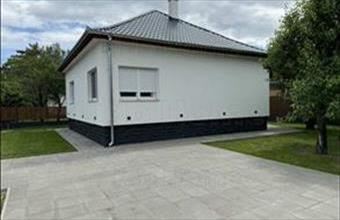 Eladó Siófoki üzlethelyiség üzletházban hirdetés (55474579)