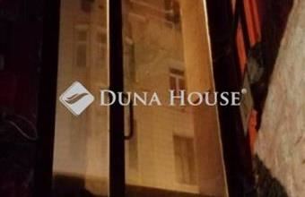 Eladó Budapest VII. kerületi üzlethelyiség utcafronton hirdetés (28232567)