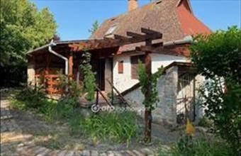 Eladó Csongrádi családi ház hirdetés (15721132)